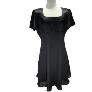 Donna Ricco black square neck short sleeve dress